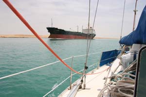 Jonna og containerskib